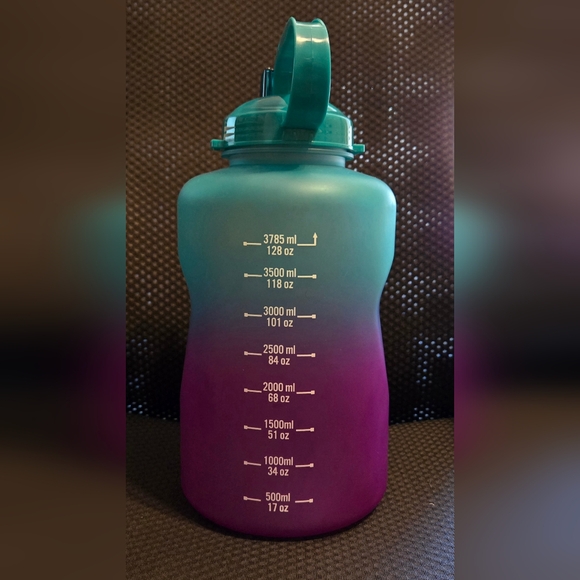 Huge Water bottle purple and turquoise - Picture 2 of 5